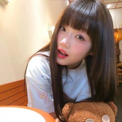 暴力小姐海报